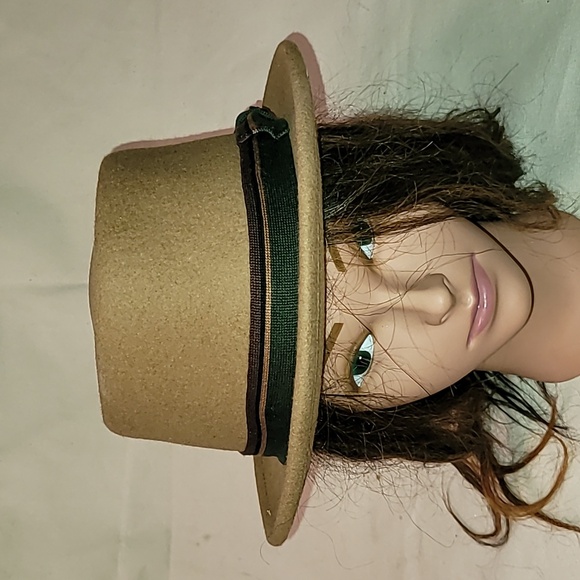 Bailey of Hollywood. 💯 Wool. Breed Model. Never-worn. Men's size Medium - Picture 1 of 15